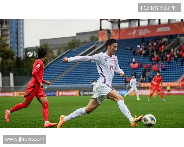 国青足球队迎战泰国队期待精彩对决展现年轻力量与技术风采 国青足球队迎战泰国队期待精彩对决展现年轻力量与技术风采