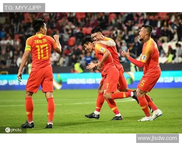 中国国足迎战菲律宾直播全程回顾与精彩瞬间分析 中国国足迎战菲律宾直播全程回顾与精彩瞬间分析