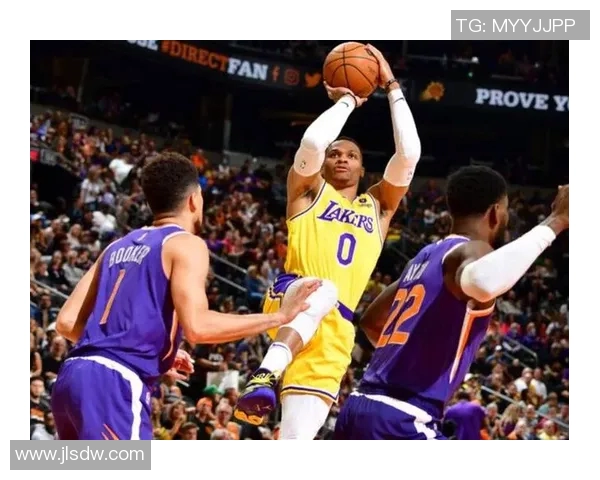 太阳与湖人对决比分预测分析及赛季走势展望 太阳与湖人对决比分预测分析及赛季走势展望