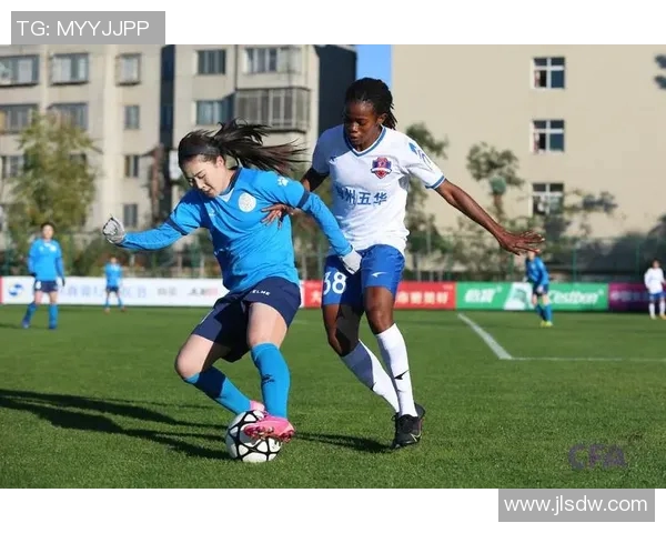 建业与人和激战正酣精彩进球回顾引发球迷热议 建业与人和激战正酣精彩进球回顾引发球迷热议