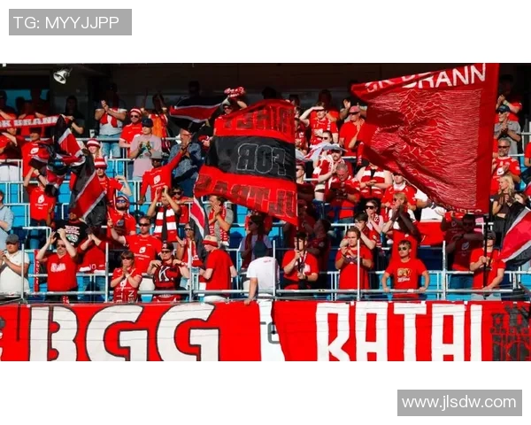 布兰与莫尔德2018年对决回顾:精彩瞬间与战术分析 布兰与莫尔德2018年对决回顾:精彩瞬间与战术分析