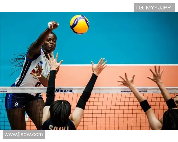 戴维斯杯精彩对决日本迎战意大利争夺晋级荣耀之战 戴维斯杯精彩对决日本迎战意大利争夺晋级荣耀之战