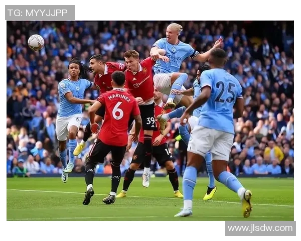 曼城与利物浦激战正酣比分结果揭晓引发球迷热议 曼城与利物浦激战正酣比分结果揭晓引发球迷热议