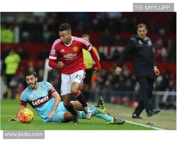 曼联与西布罗历史交锋回顾及战绩分析探讨 曼联与西布罗历史交锋回顾及战绩分析探讨