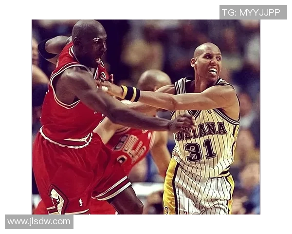 爵士与公牛G6对决精彩回顾球星表现与战术分析全解读