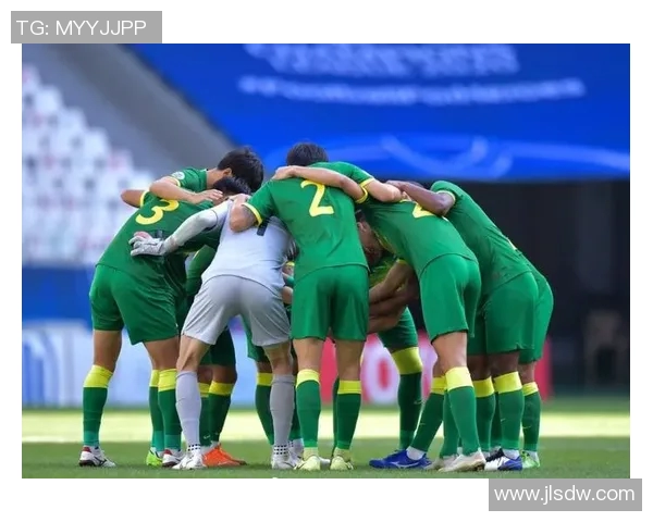 新圣徒迎战里耶夫全力争胜期待精彩对决与球迷共庆激情时刻