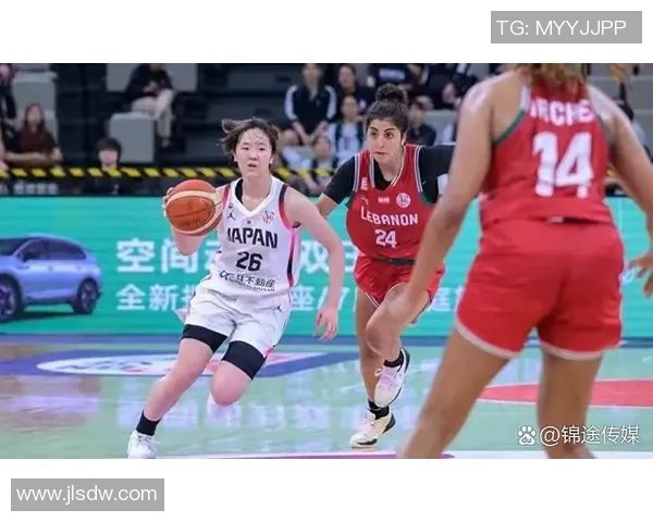 法国女篮与加拿大女篮激战正酣谁能在国际赛场上笑到最后