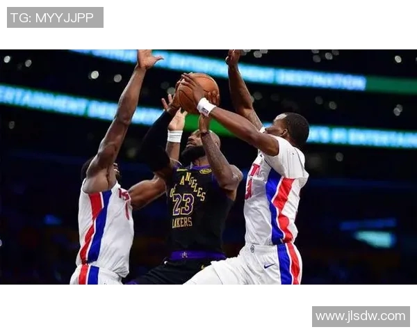 湖人对阵活塞精彩直播视频回放全程分析与赛后点评